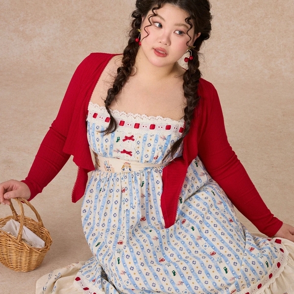 Floral Maxi Dress with Red Cardigan - Picture 10 of 10